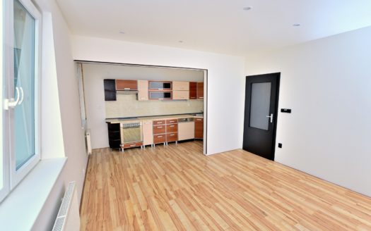 Byt 3kk – Pečky 78 m2